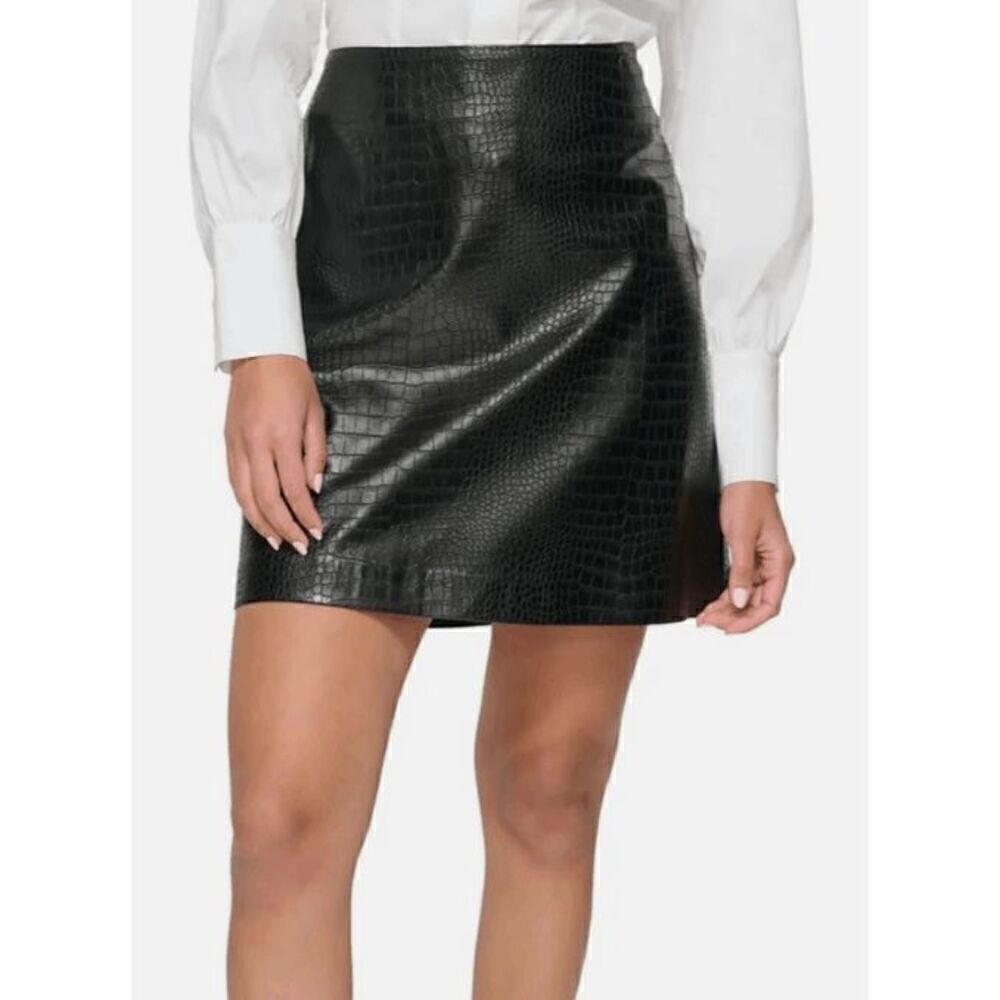 Calvin Klein Women's Black Faux Leather Mini Skirt Size 10